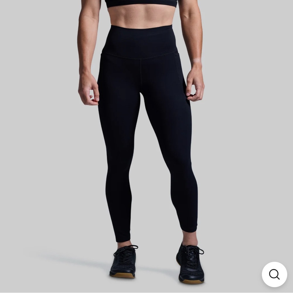 Born Primitive - Your Go To Legging 2.0 w/ Pockets - Black